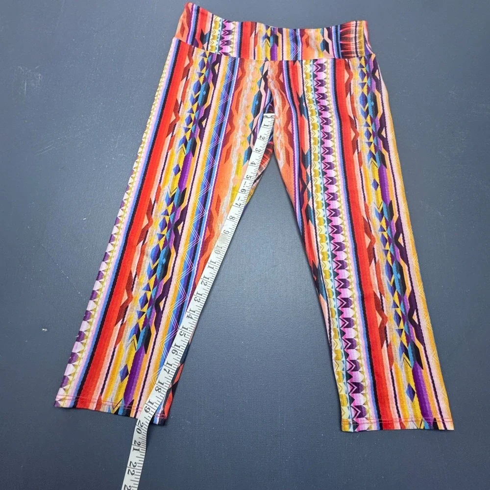 Onzie Girls Size M/L Capri Leggings Multicolor Tribal Aztec Print Yoga Athletic
